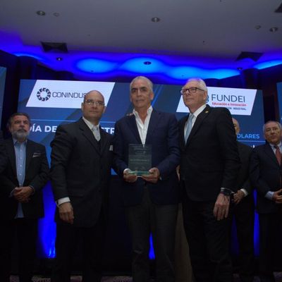 Coca-Cola Femsa Venezuela recibe reconocimiento  “Innovación y Sostenibilidad 2024” de Conindustria