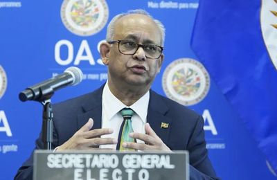 Nuevo secretario general de la OEA Albert Ramdin evaluará el estatus legal de Venezuela en el organismo