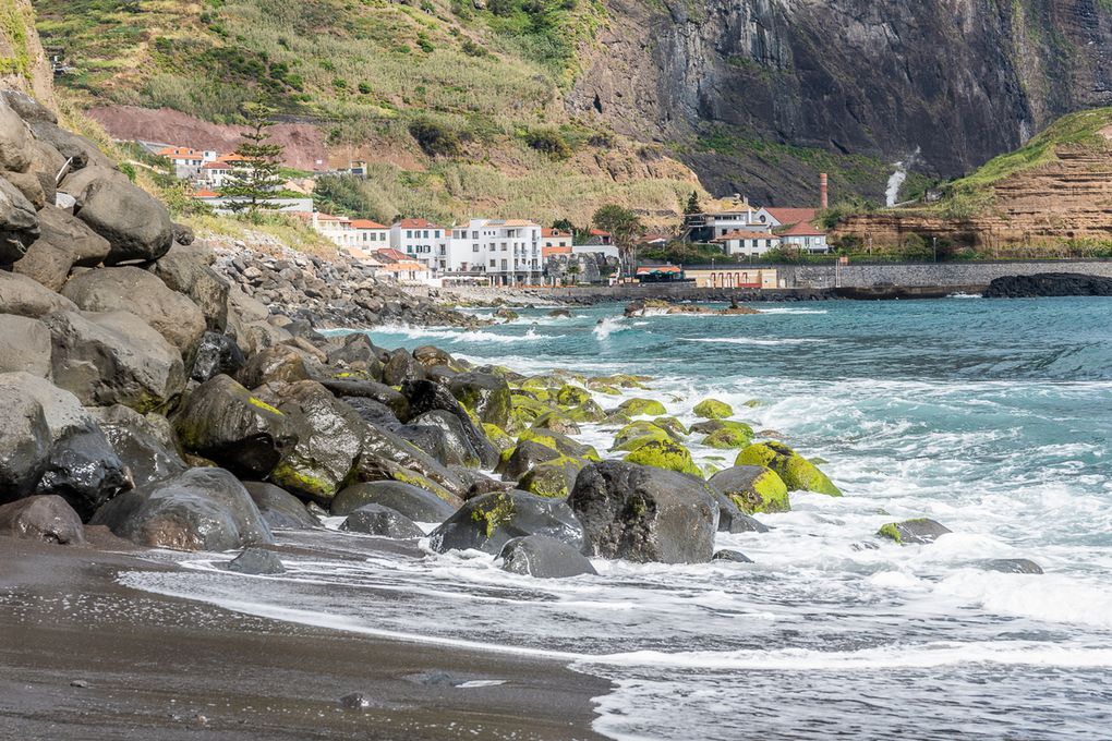 Porto Da Cruz Bord de mer et distillerie