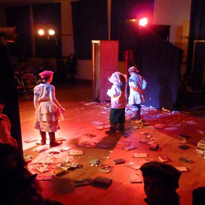  news de toussaint: Stage créativité théâtrale à Lunel