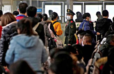 Bestprofit – Sambil Tahan Tangisan, Keluarga Mahasiswa di Wuhan: Segera Evakuasi Anak Kami