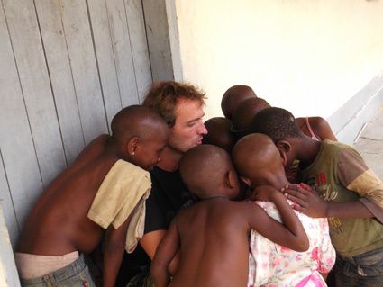 Album - Le-foyer-pygmes-Bipindi