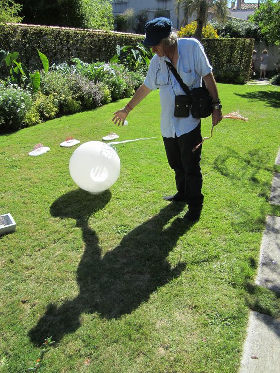 exposition dans le Jardin des Plantes à La Rochelle. Journées du Patrimoine. samedi 20 et dimanche 21 septembre 2014.
organisé par le collectif E2A avec le soutien de la Ville de La Rochelle.