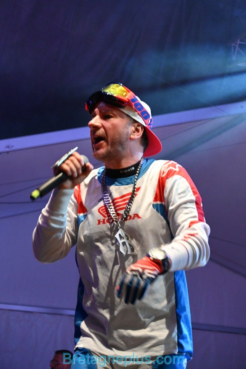 FESTI COAT 2025