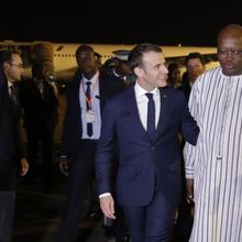 Burkina Faso: Grenade lancée contre des soldats français peu avant l'arrivée du président Macron - DocJeanNo® News - Actualités internationales