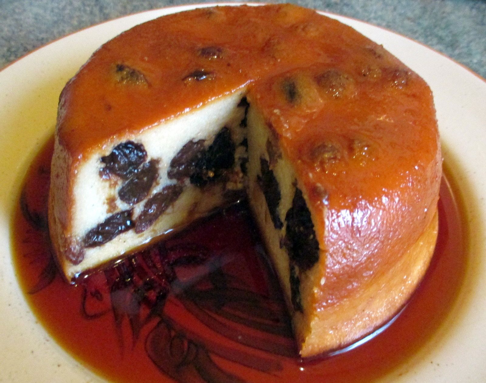 Gateau De Semoule Aux Raisins Secs Et Aux Pruneaux Caneyl