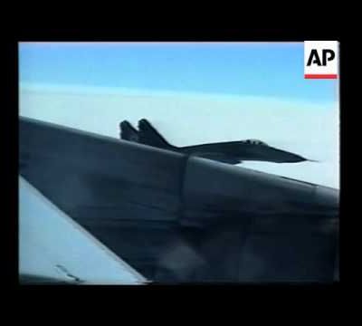 Epoque où les Etats unis envisageaient d’attaquer la Corée du Nord.  04 mai 2017. - L’écrivain Todd Crowell remémore les événements passés durant le mandat de Richard Nixon ancien président des Etats-Unis et l’attaque de Washington contre la Corée du Nord. D’après les récents gros titres, les Etats-Unis envisagent une série d’options qui limiterait les armes nucléaires de la Corée du Nord, la mise en service de missiles, sans oublier les frappes aériennes. Ce qui semble avoir été oublié, c’est qu’il y avait eu un moment entre les deux pays, où une attaque aérienne était planifiée par les EU. Même si au final ceci n’a jamais eu lieu, ce n’est pas facile pour moi d’oublier puisque j’ai été personnellement impliqué. Il n’y avait rien qui indique que le 15 avril 1969 serait différent de n’importe quel autre jour puisque l’hiver a laissé place à la floraison des cerisiers au Japon.  J’étais un jeune lieutenant de l’armée de l’air affecté à la 347 ème escadrille à Yokota en tant qu’agent de renseignement pour une escadron de F-4 Phantoms.  Je commençais ma journée en passant par le magasin de communication pour prendre le «flemsies», une version militaire imprimée en télétexte. À partir de ça, je devais effectuer un petit compte rendu à ceux qu’on surnommait le «personnel de combat».