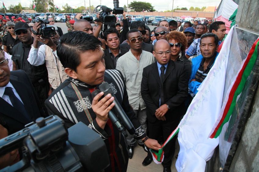 Dans le cadre du IIè anniversaire de la IVèRépublique, le couple présidentiel, Andry et Mialy Rajoelina, a inauguré le «Coliseum de Madagascar» sis à Antsonjombe. 1ère partie. Photos: Harilala Randrianarison