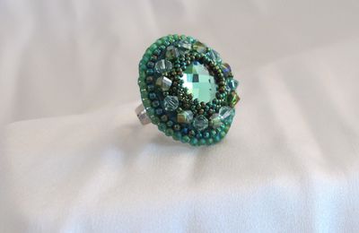 La bague Aladin verte