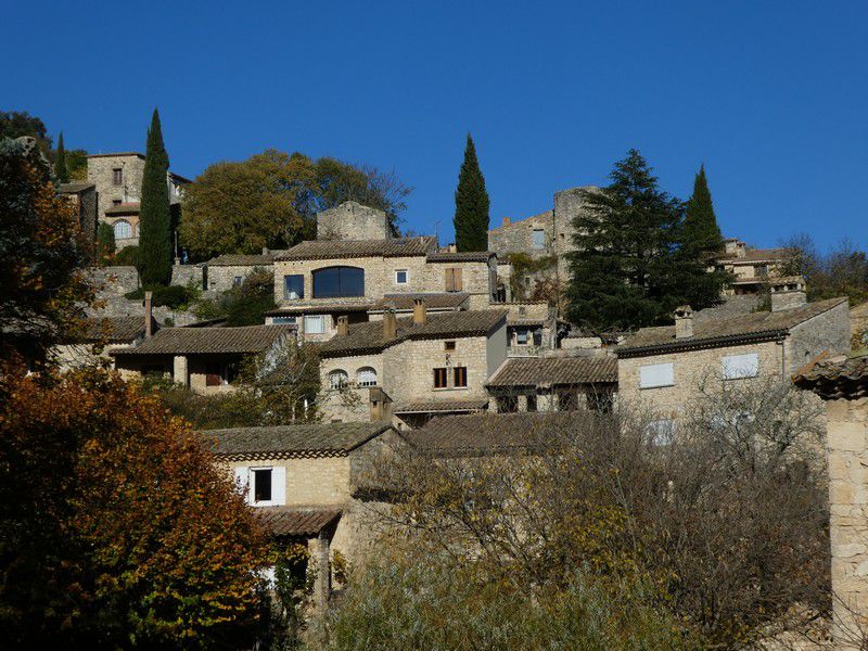 La Roque sur Cèze 30 le 19-11-2023. Animateur Gilbert D.