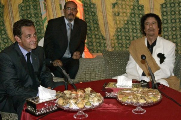 la recette à 50 millions d' euros du " Couscous Royal UMPitre " à la Sarkozygoto !...