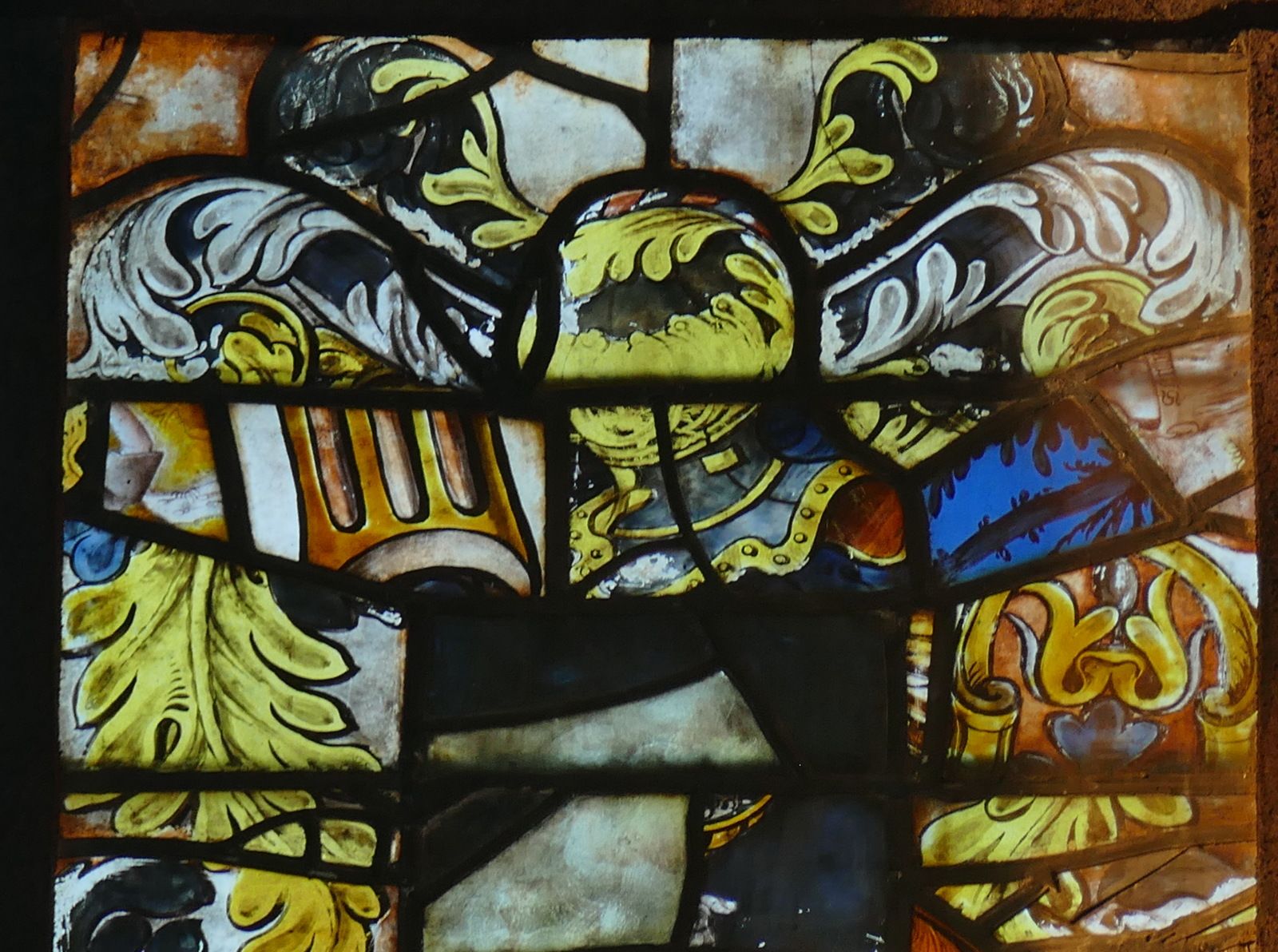 Les fenêtres hautes de l'église Saint-Aignan de Chartres. Cliché lavieb-aile 2025.