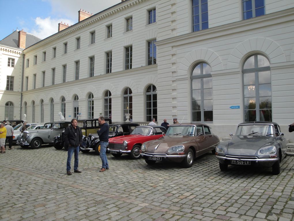 Rassemblement château de Grouchy