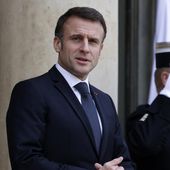 Emmanuel Macron prêt à "ouvrir le débat" d'une défense européenne comprenant l'arme nucléaire