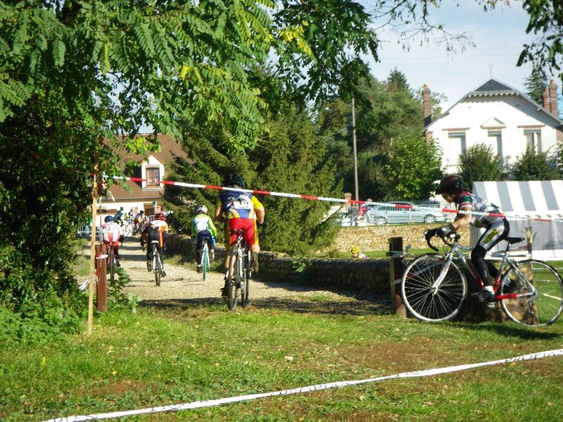 1ere Manche du Challenge de Nrmandie de Cyclo-Cross à Nonancourt