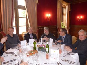     La table des officiels