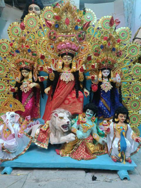 Diaporama des travaux réalisés par Vivek pour la Durga puja