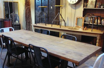 TABLE INDUSTRIELLE METAL & BOIS (VENDUE)