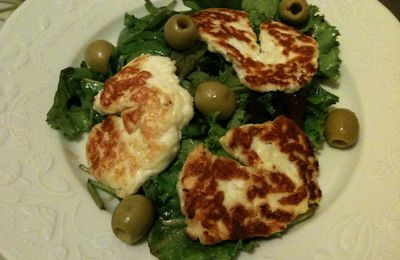 Salade halloumi olives