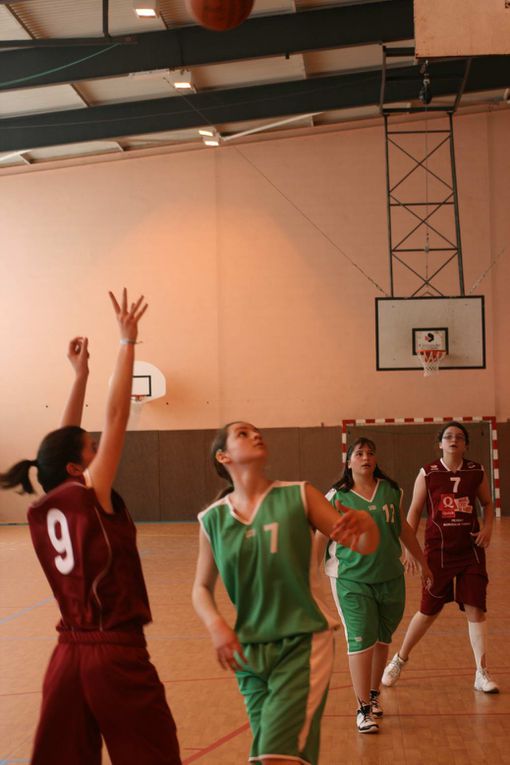 1/4 de Finale du championnat UST BB Benjamines Honneur s'inclinent devant Castelnau Médoc sur le score de 30 à 61.