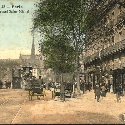 Paris - Boulevard Saint-Michel - carte postale années 1900