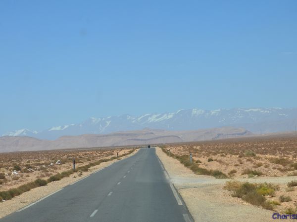 Sur la route de Boumalne - Dadès (Maroc en camping-car)