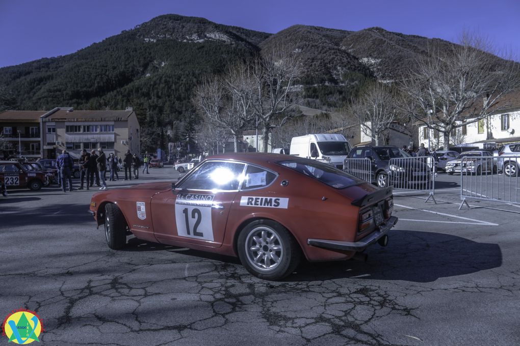 Rallye Monte-Carlo Historique : Saint-André-les-Alpes vibre au son des bolides d'antan.