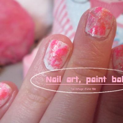 Nail art effet paint ball sur ongles courts