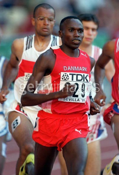 Suite des photos et images d'athlètes internationaux