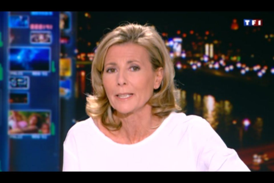 [2012 11 25] CLAIRE CHAZAL - TF1 - LE 20H @20H00