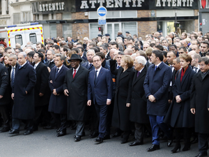 http://www.lemonde.fr/societe/portfolio/2015/01/11/la-marche-republicaine-a-paris-en-images_4553669_3224_1.html