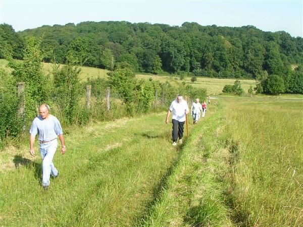 <strong><em>superbe&nbsp;matin&eacute;e pour la rando des pompiers le 8 juillet 2007 o&ugrave; 225 participants se sont lanc&eacute;s sur les differents circuits que les sapeurs pompiers leurs avaient concoct&eacute;</em></strong>