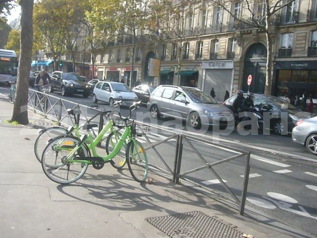 【PARIS】 les velos en libre-serviceレンタル自転車1