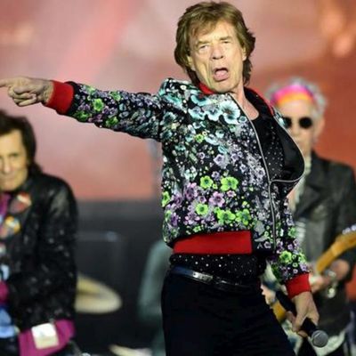 Joyeux anniversaire à Mick Jagger qui fête ses 80 ans ! La carrière du leader des Rolling Stones en vingt images