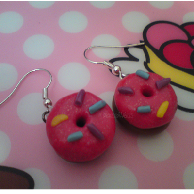 • Looove donuts •