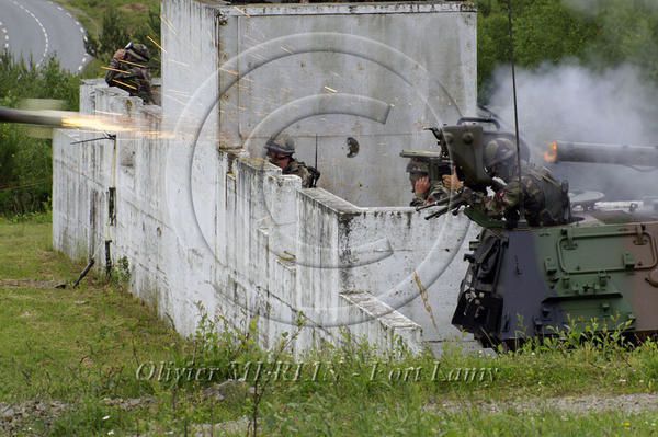 Sélection de photos prises lors de divers reportages au profit de nos forces armées : Terre, Mer, Air.