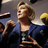 Présidentielle 2017 : un sondage place Le Pen en tête au premier tour