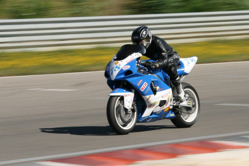 Le 19 juillet 2009, petite scéance de roulage moto au pôle mécanique d'Alès.