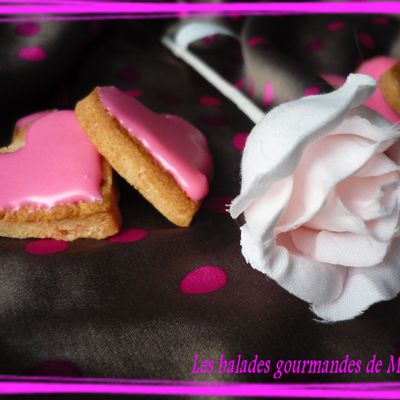 Petits coeurs aux biscuits rose de Reims