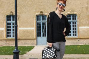 Pantalon vichy et accessoires à pois