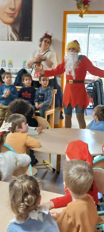 Le lutin du Père Noël en maternelle