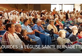 LOURDES : À L'ÉGLISE SAINTE BERNADETTE