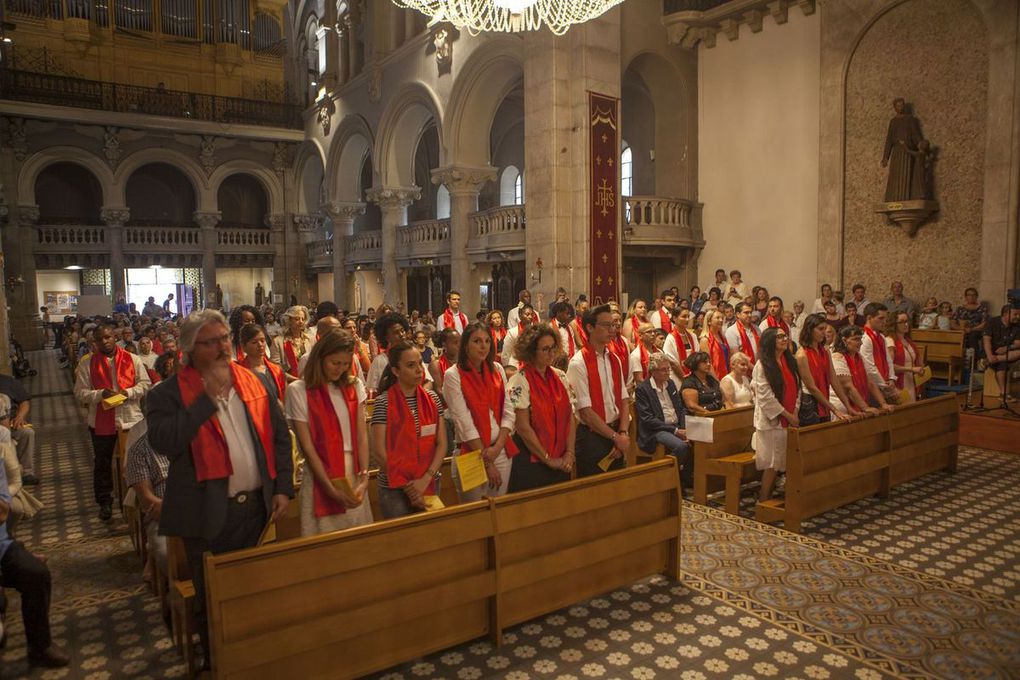 RETOUR EN PHOTOS SUR LA CONFIRMATION DES ADULTES A NOTRE DAME DE BON VOYAGE LE 3 JUIN 2018