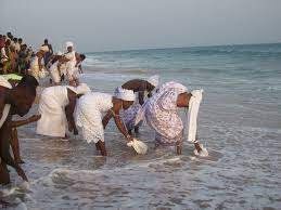 LA MAGIE VAUDOU DE GÉNIE, L’ARGENT DE LA SIRÈNES MAMI WATA REINE DES EAUX MARABOUT BABA DANHGBO. TEL WHATSAPP :+229 96777887 