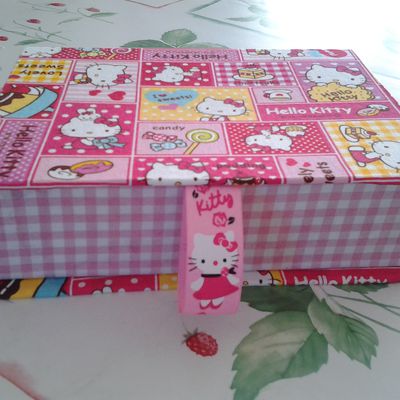 Boite Hello Kitty