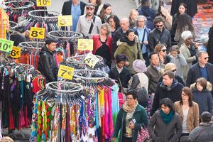 Nantes : La foule des grands jours ce samedi à l'occasion de la traditionnelle Grande Braderie