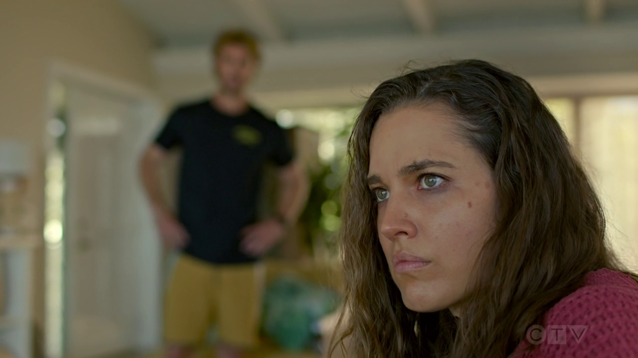 Critiques Séries Rescue HI-Surf. Saison Episode