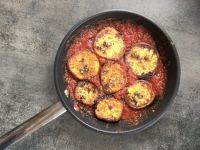 Patate douce à la sauce tomate, citron vert et cardamome, recette de Yotam Ottolenghi
