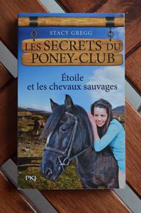 Livres enfants Les Secrets du Poney-Club