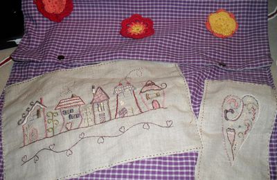 Pochette de broderie